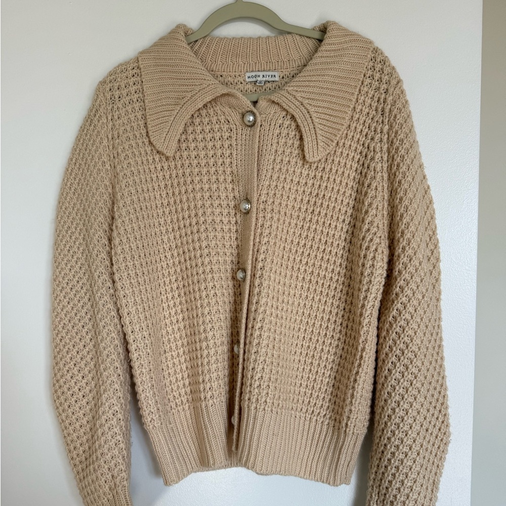 Boutique brand collared pearl button sweater